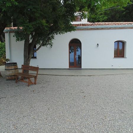 كاستلبونو B&B I Frassini المظهر الخارجي الصورة