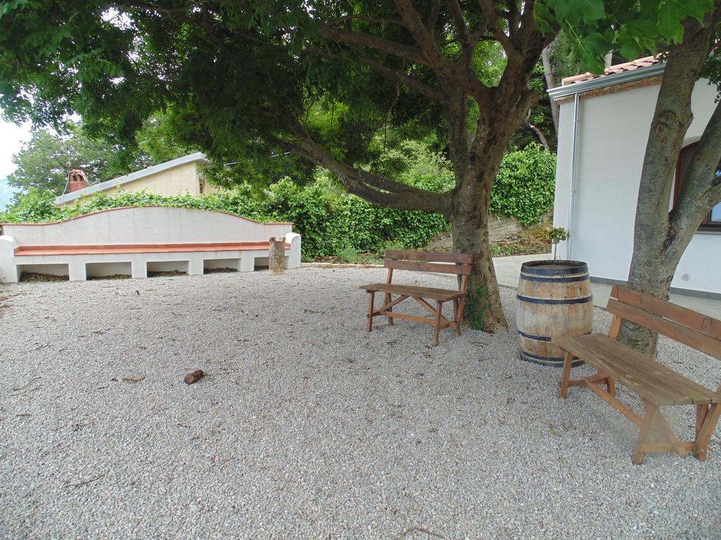 كاستلبونو B&B I Frassini المظهر الخارجي الصورة