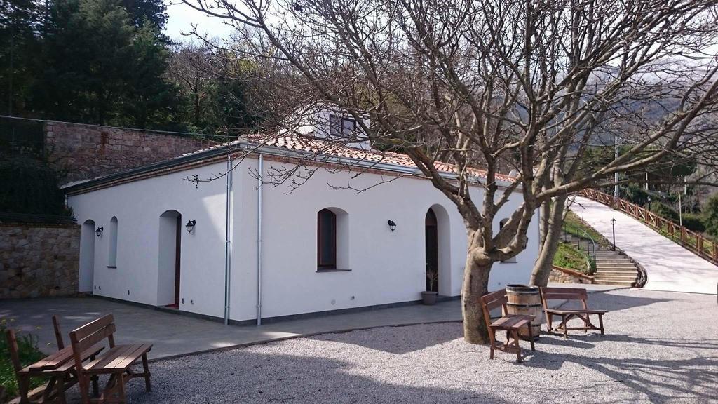 كاستلبونو B&B I Frassini المظهر الخارجي الصورة